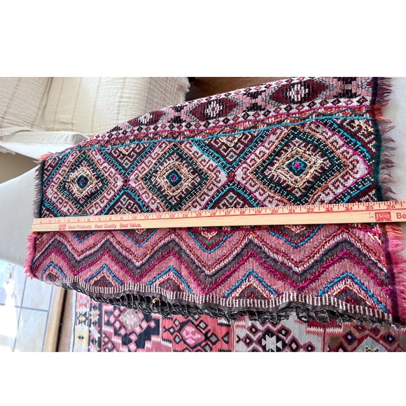 FREE PEOPLE Large Ethnic Tribal Pattern Wrap Shawl Scarf 70"L x 25"W - Picture 8 of 9